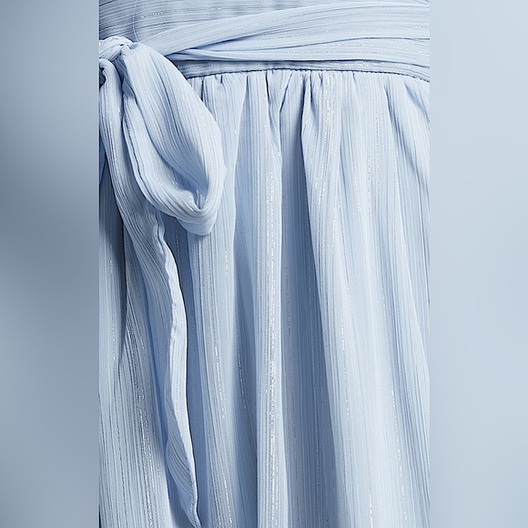 🩵Showpo Dangerous Woman Maxi Dress in Light Blue Shimmer with Plunge & Slit, 6 - Picture 6 of 9